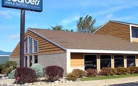 Boarders Inn And Suites Wautoma
